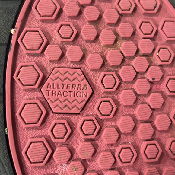 J Sport - Memory Foam slip on all Terra Traction - Picture 7 of 8